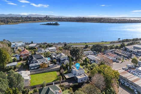 Photo of property in 97 Fourth Avenue, Tauranga, 3110