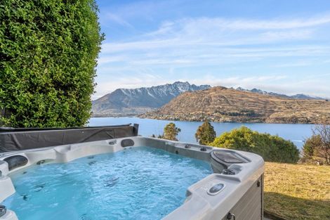 Photo of property in 18 Woodbury Rise, Queenstown, 9300