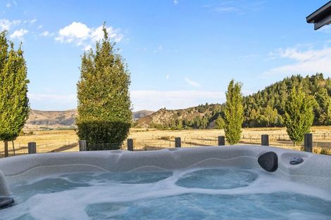Photo of property in Luggate Park, 36 Cooper Crescent, Luggate, Cromwell, 9383