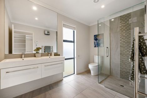 Photo of property in 16 Dollar Place, Prebbleton, 7604