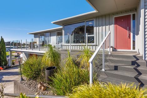 Photo of property in 48 Browne Street, Waitara, 4320