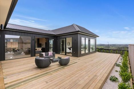 Photo of property in 25 Anehana Place, Stanmore Bay, 0932
