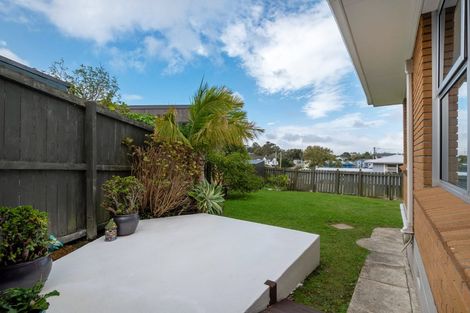 Photo of property in 5/9 Manuka Road, Bayview, Auckland, 0629