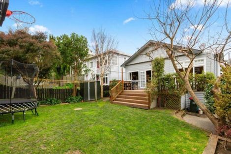 Photo of property in 18 Hohiria Road, Hataitai, Wellington, 6021