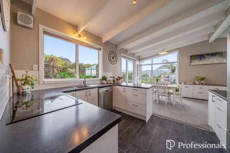 Photo of property in 6 Viscount Grove, Kelson, Lower Hutt, 5010