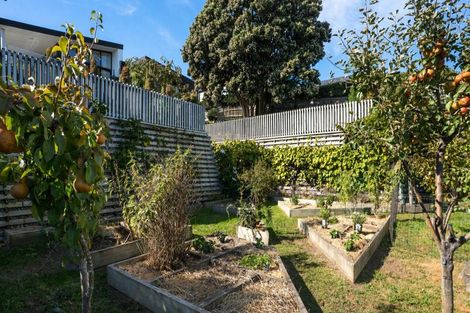 Photo of property in 287 Cannon Hill Crescent, Mount Pleasant, Christchurch, 8081