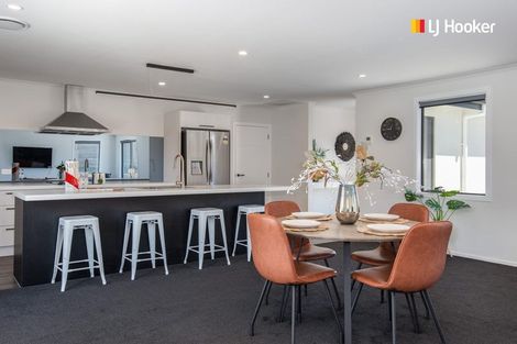 Photo of property in 42 Mcneil Street, Balclutha, 9230