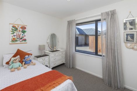 Photo of property in 26a Sawyers Arms Road, Northcote, Christchurch, 8052