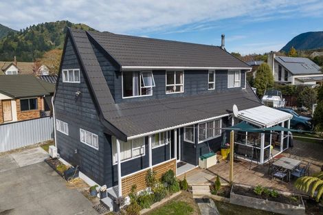 Photo of property in 14a Huia Street, Waikawa, Picton, 7220