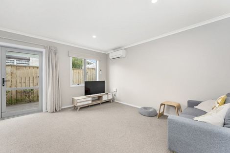 Photo of property in 144u2 Old Farm Road, Hamilton East, Hamilton, 3216