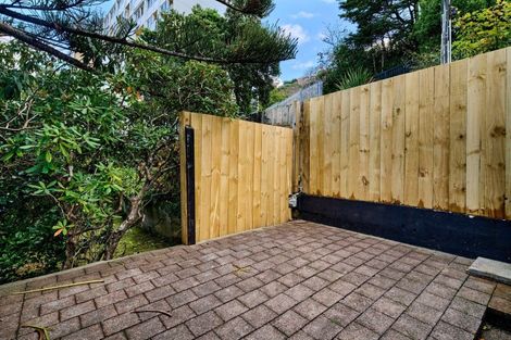 Photo of property in 1 Maurice Terrace, Te Aro, Wellington, 6011