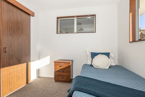 Photo of property in 143 Queen Street, Westport, 7825