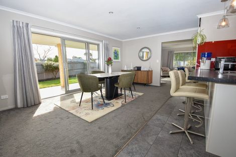 Photo of property in 266 High Street South, Carterton, 5713