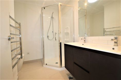 Photo of property in 34 Hobsonville Point Road, Hobsonville, Auckland, 0616