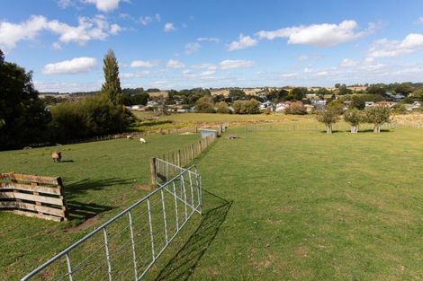 Photo of property in 68 Guy Street, Dannevirke, 4930