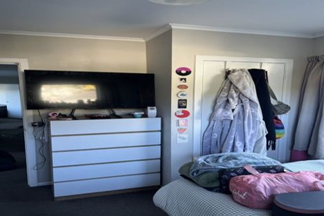Photo of property in 113 Parkvale Road, Karori, Wellington, 6012