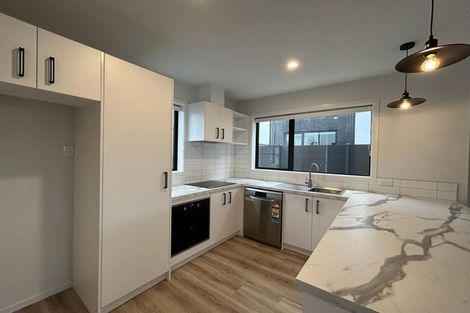 Photo of property in 37 Pipi Place, Levin, 5510