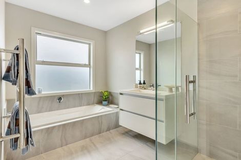 Photo of property in 22 Kaituna Place, Te Awa, Napier, 4110