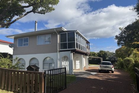 Photo of property in 4 Seakens Way, Glen Eden, Auckland, 0602