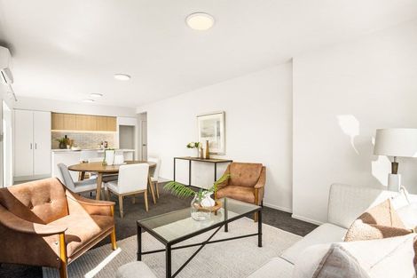 Photo of property in 15 Mcdowell Crescent, Hillcrest, Auckland, 0627