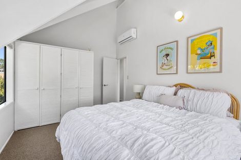 Photo of property in 44b Walton Street, Red Beach, 0932