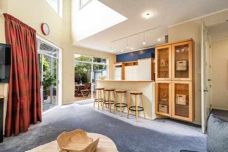 Photo of property in Fernhill Flats, 11/324u The Terrace, Te Aro, Wellington, 6011