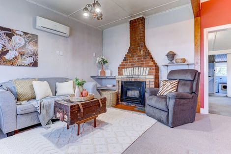 Photo of property in 49 Smith Street, Waverley, 4510