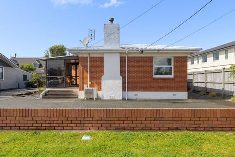 Photo of property in 19 Taupo Avenue, Mount Maunganui, 3116