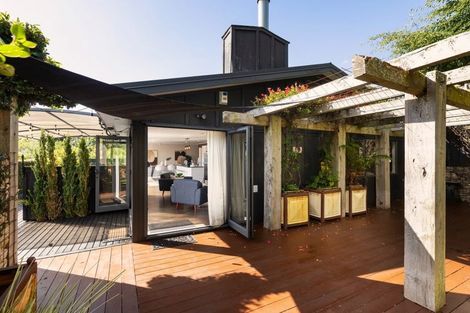 Photo of property in 61a Fairmount Road, Titirangi, Auckland, 0604