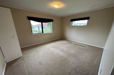 Photo of property in 6 Nielsen Place, Massey, Auckland, 0614