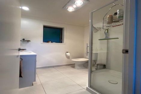 Photo of property in 24 Laly Haddon Place, Matakana, 0985