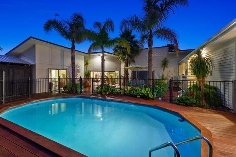 Photo of property in 6 Kohekohe Road, Waikanae, 5036