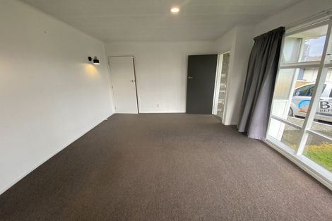 Photo of property in 16 Wavell Crescent, Lansdowne, Masterton, 5810