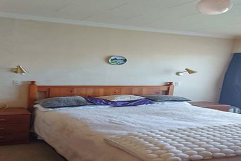 Photo of property in 1/196 Regan Street, Stratford, 4332