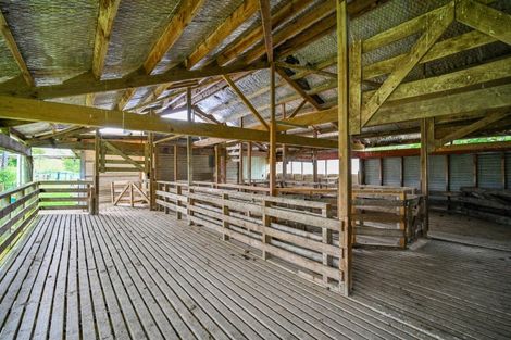 Photo of property in 1544 Kahuranaki Road, Kahuranaki, Havelock North, 4295