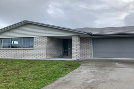 Photo of property in 1 Antrim Glade, Welcome Bay, Tauranga, 3175