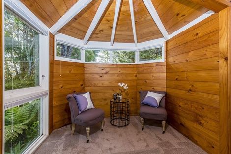 Photo of property in 18 Easter Parade, Glen Eden, Auckland, 0602