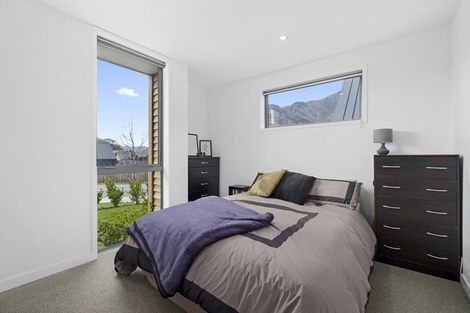 Photo of property in 4 Huxley Place, Lake Hayes, Queenstown, 9304