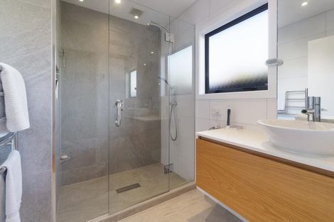 Photo of property in 3a Brookfield Road, Te Atatu Peninsula, Auckland, 0610