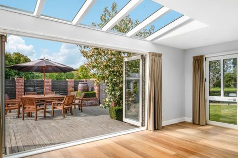 Photo of property in 86 Stanleys Road, Harewood, Christchurch, 8051