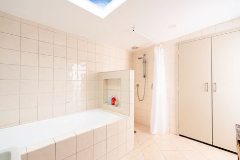 Photo of property in 223 Ohiro Road, Brooklyn, Wellington, 6021