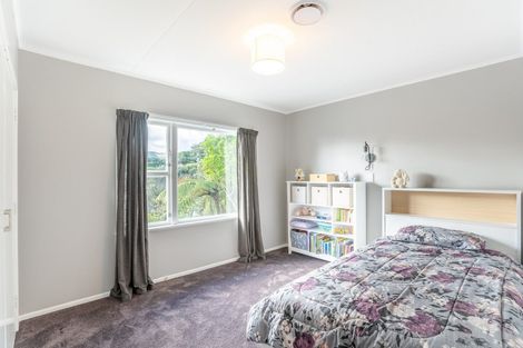 Photo of property in 120 Rawhiti Road, Pukerua Bay, 5026