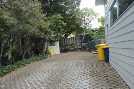 Photo of property in 9 Hiwihau Place, Glenfield, Auckland, 0629