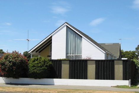 Photo of property in 42a Delaware Crescent, Russley, Christchurch, 8042