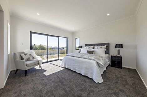 Photo of property in 3 Catherine Mclean Road, Pukekohe, 2120