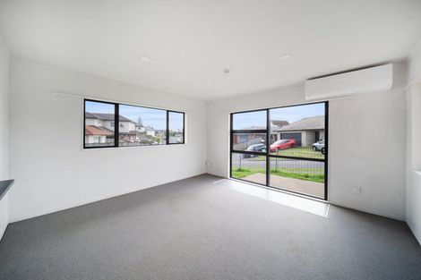 Photo of property in 21 Masters Place, Favona, Auckland, 2024