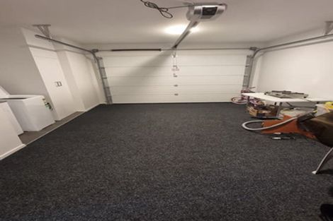 Photo of property in 19 Kaimai Avenue, Massey, Auckland, 0614