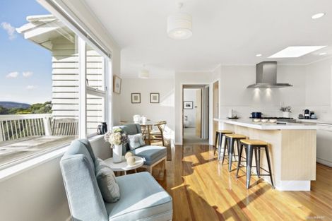 Photo of property in 33 Newport Terrace, Seatoun, Wellington, 6022