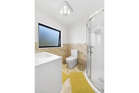 Photo of property in 14 Kereru Rise, Papakura, 2110