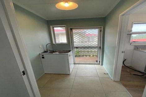 Photo of property in 60 Matai Street, Castlecliff, Whanganui, 4501
